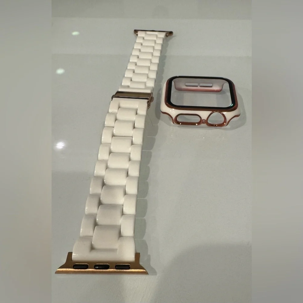 Apple Watch Interchangeable Band & Screen Protector